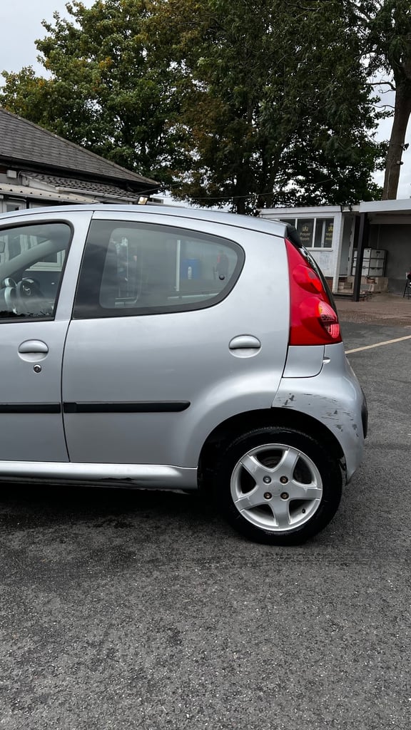 Peugeot, 107, Hatchback, 2010, Manual, 998 (cc),5 doors - Image 11