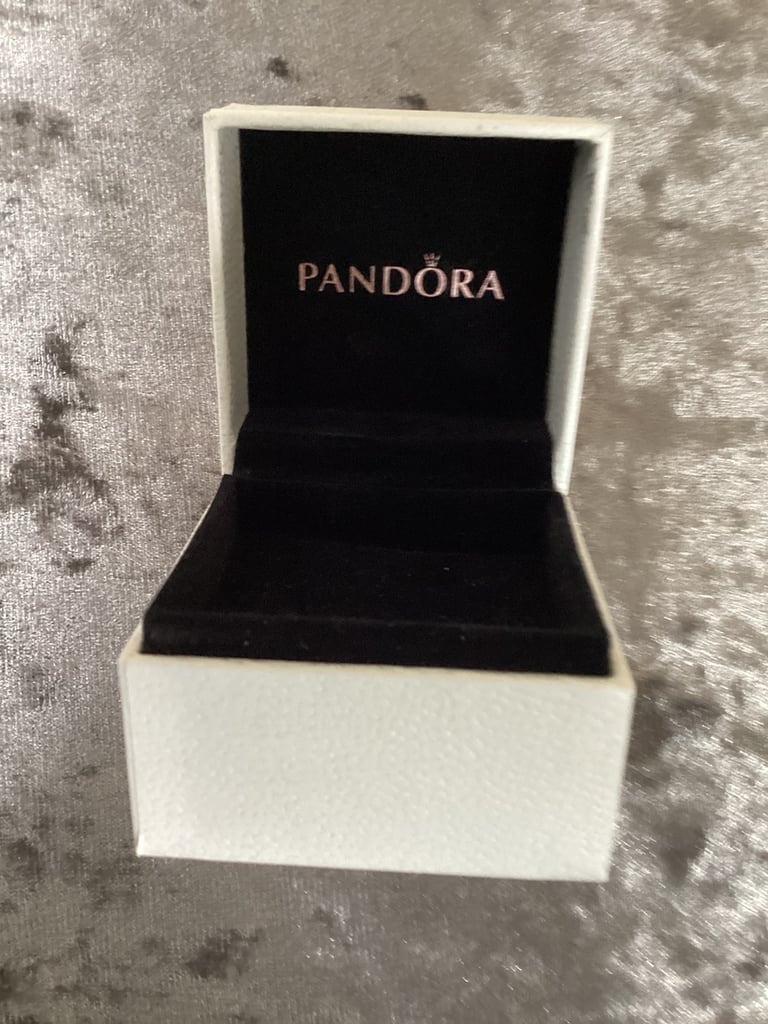 Pandora silver ring 5.88g