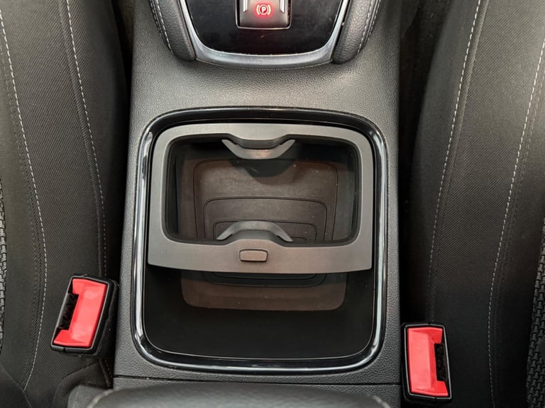 2018 Vauxhall Grandland X 1.2 Turbo SE Euro 6 (s/s) 5dr HATCHBACK Petrol Manual