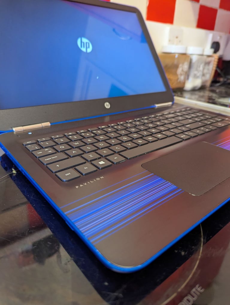 Hp pavilion laptop i5-7th 16GB 512GB 15.6 warranty