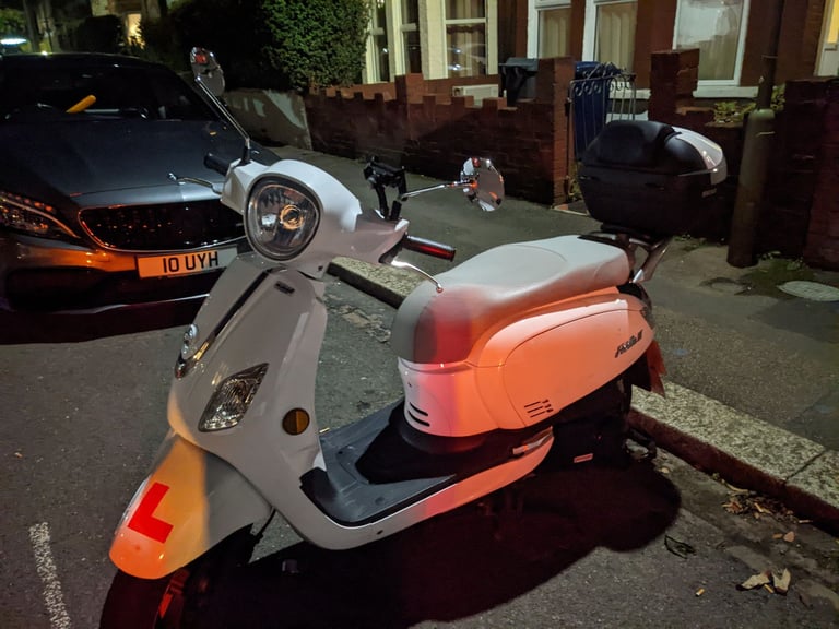 SYM, FIDDLE, 2018, 125cc MOPED FOR SALE  - vespa lookalike
