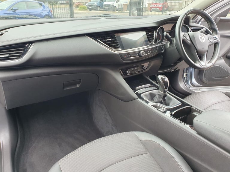 2017 Vauxhall Insignia 1.5i Turbo Tech Line Nav Grand Sport 5dr Petrol Manual Euro 6 (s/s) (165 p...