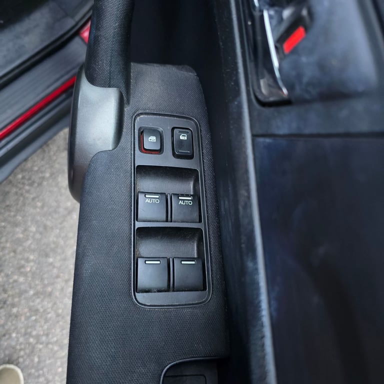 2012 Honda CR-V 2.0 PETROL AUTOMATIC ULEZ FREE FULL SERVICE HISTORY