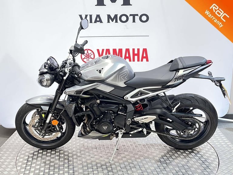 TRIUMPH STREET TRIPLE R - 2023 - 1800 miles