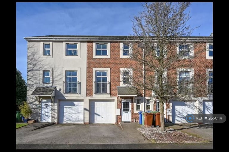 3 bedroom house in Railway View, Hednesford, Cannock, WS12 (3 bed) (#2660114)