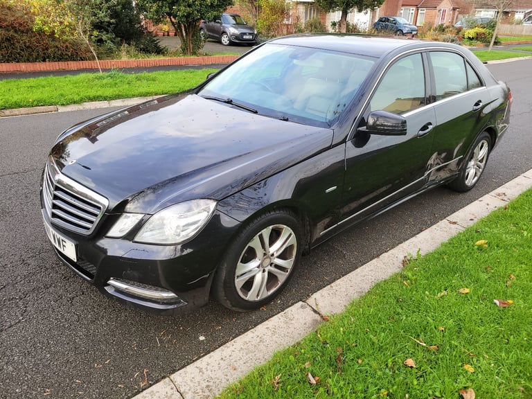 Mercedes-Benz, E CLASS, Saloon, 2011, Semi-Auto, 2987 (cc), 4 doors