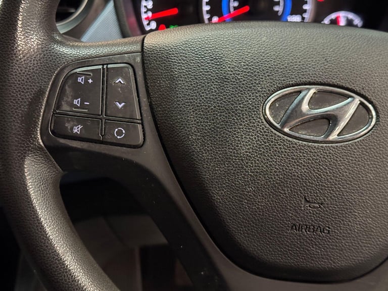 2015 Hyundai i10 1.0 SE Euro 5 5dr HATCHBACK Petrol Manual