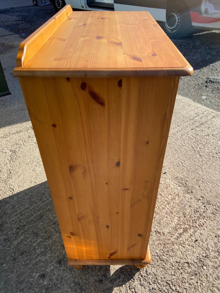 Pine chest of 4+2 drawer 