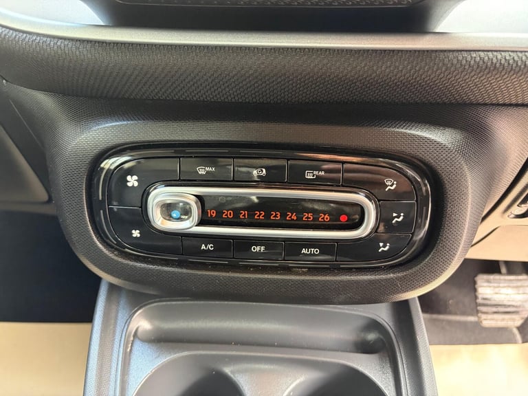  smart fortwo 1.0 Prime (Premium) Twinamic Euro 6 (s/s) 2dr Petrol Automatic