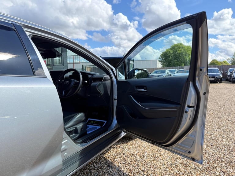 TOYOTA COROLLA 2.0 VVT-h Trek Touring Sports CVT Euro 6 (s/s) 5dr 2022