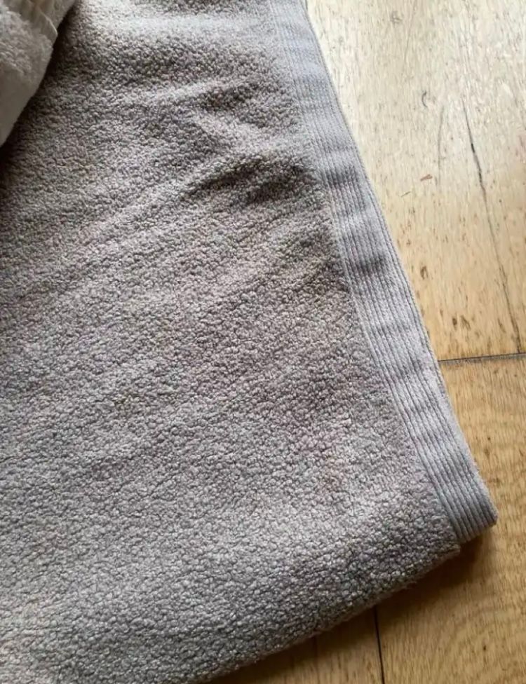 2 White Company Bath Towels 🛀 