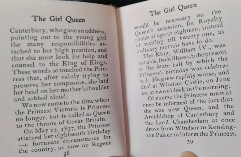 LITTLE ANTIQUE BOOK 'VICTORIA THE GOOD QUEEN... AND... EMPRESS 1897/19