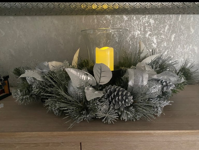 image for Beautiful Ex Costco table top Christmas display 