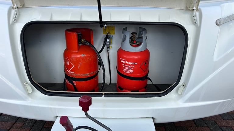 Swift Abbey Vogue 460, 2008 - 2 Berth Caravan with Motor Mover