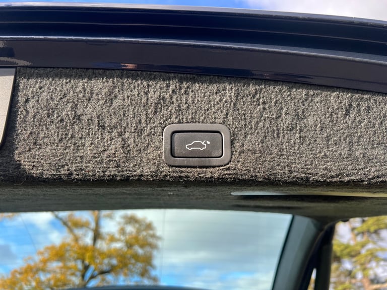 Volvo, XC60, Estate, 2013, Semi-Auto, 2400 (cc), 5 doors