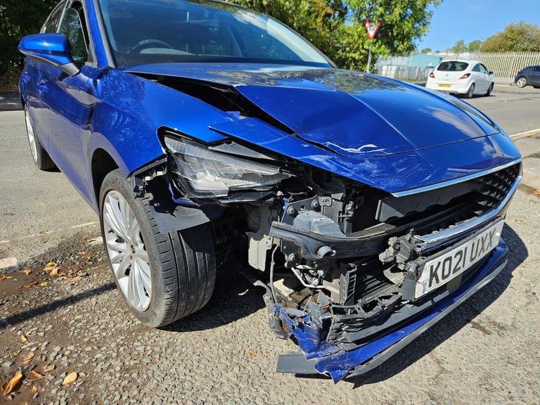 2021 21  SEAT LEON 1.0 TSI EVO SE Dynamic 5dr Blue Damaged Salvage