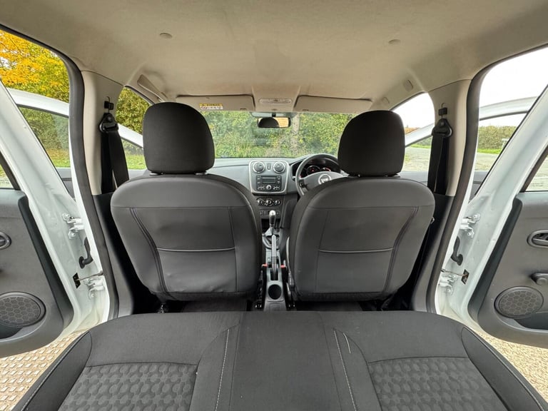 2015 Dacia Sandero 1.5 Dci Laureate Hatchback HATCHBACK Diesel Manual