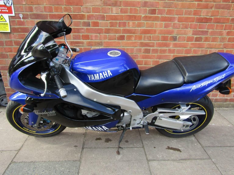 YAMAHA THUNDER ACE FZ 1000.... LOW MILEAGE ...CLASSIC RETRO...12000 MILES