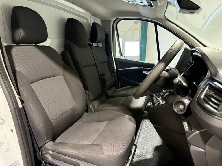 2022 22 RENAULT TRAFIC 2.0 DCI BLUE SL28 BUSINESS+ PANEL VAN 5DR DIESEL MANUAL L