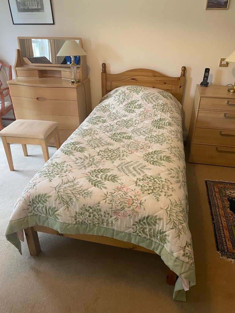 image for Single bed frame with wooden headboard in excellent condition