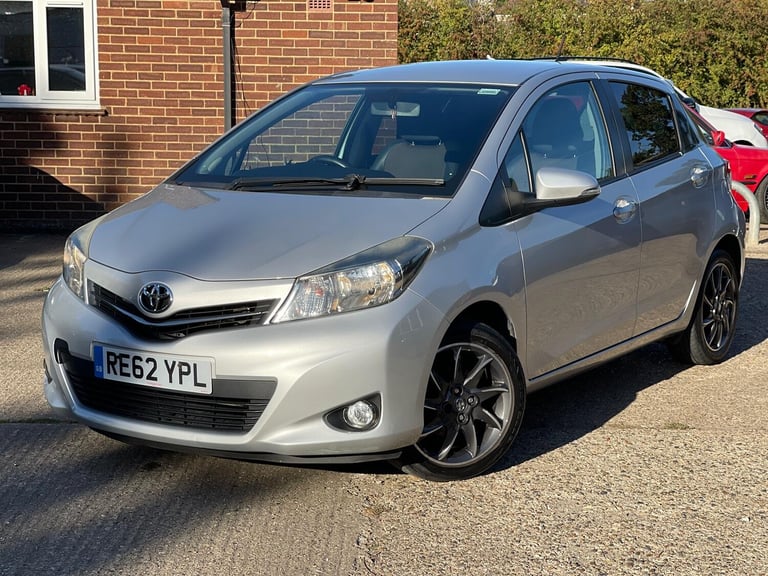 TOYOTA YARIS 1.3 Dual VVT-i Trend 2012