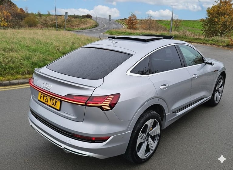 Audi E-TRON S LINE 55 QUATTRO 2021  **PAN ROOF**