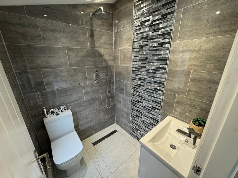 2 Bed Twin Lodge - DG, CH, Bath, Ensuite - Offsite Sale for Own Land, Self Build