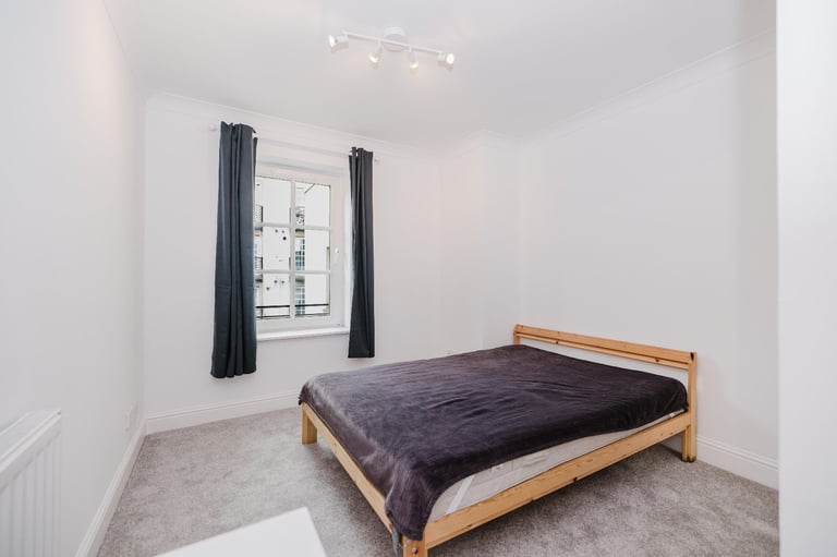Stunning, 3 bedroom, HMO flat near Causewayside – with private parking – available NOW