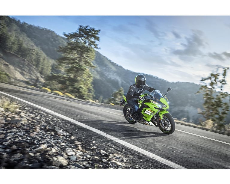 New 2025 Kawasaki MOTORCYCLE Ninja 650 BLACK SAVE £600 WITH NEW RIDERS GRANT*