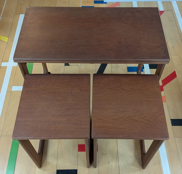 Mid-Century McIntosh Triform Teak Metamorphic Nest of Tables. 
