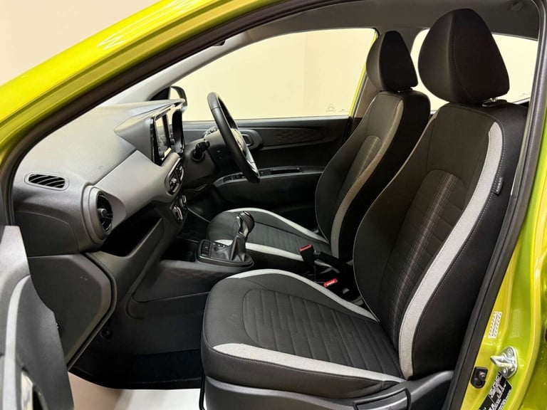 2024 Hyundai i10 1.0 Advance Auto Euro 6 (s/s) 5dr Hatchback Petrol Automatic