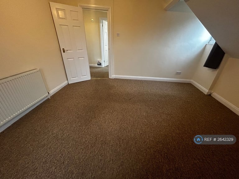 1 bedroom flat in Belvoir Road, Bristol, BS6 (1 bed) (#2642329)