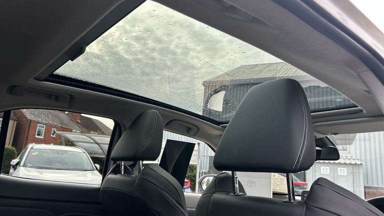 2022 Toyota Yaris Cross 1.5 Hybrid Excel 5dr CVT [Panoramic Roof] Hybrid Estate Estate Hybrid Aut...