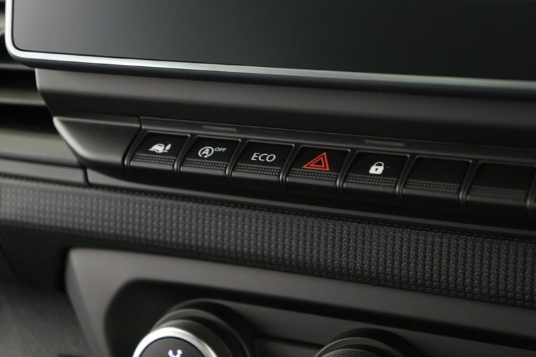 2025 Renault Trafic LL30 Blue dCi 130 Advance [Safety] Crew Van WINDOW VAN DIESEL Manual