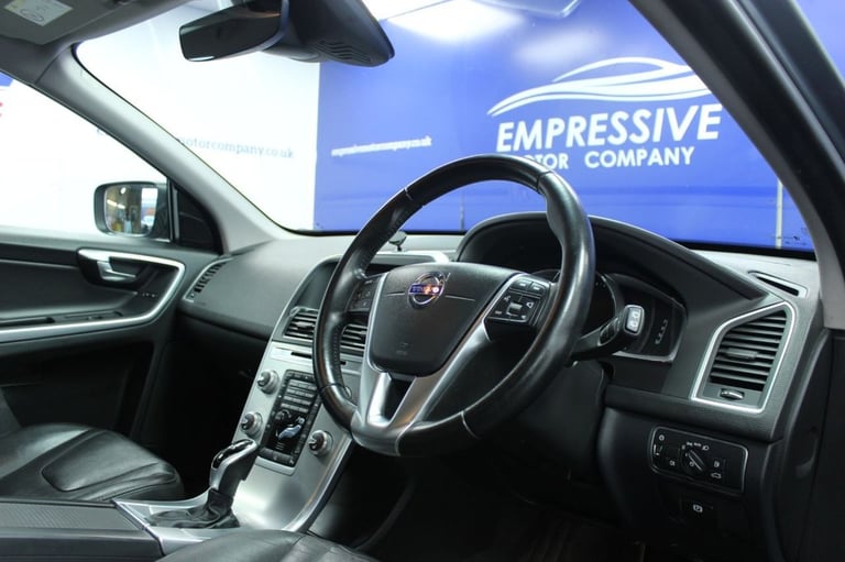 2017 17 VOLVO XC60 2.4 D5 SE LUX NAV SUV 5DR DIESEL AUTO AWD EURO 6 (S/S) (220 P