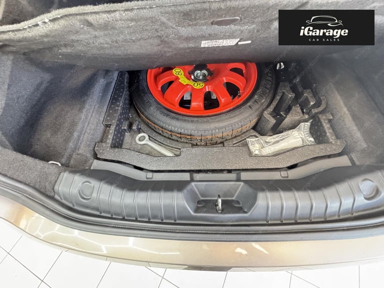 2016 Jaguar XF 2.0d Portfolio Saloon 4dr Diesel Auto Euro 6 (s/s) (180 ps) Saloon Diesel Automatic