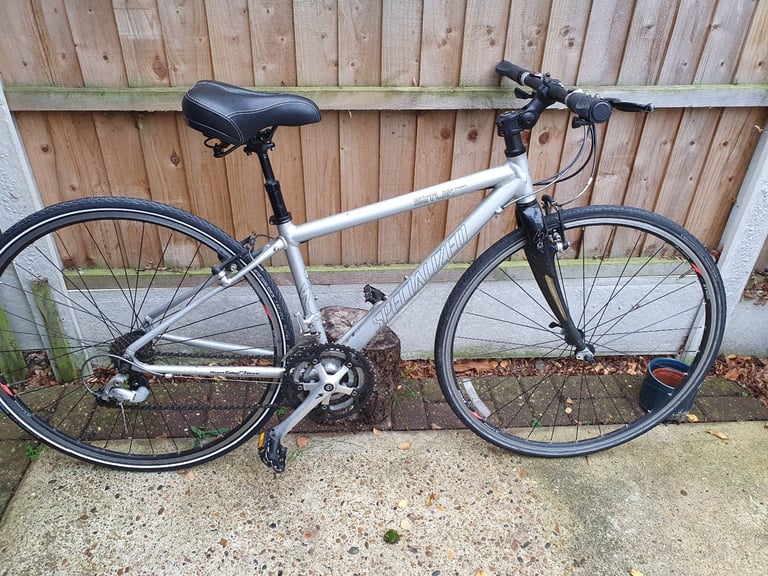 Specialized sirrus expert hybrid bike. XS frame size.