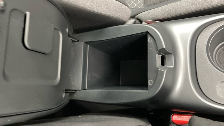 2024 Nissan Juke 1.6 Hybrid N-Connecta 5dr Auto Hybrid Hatchback Hatchback Hybrid Automatic