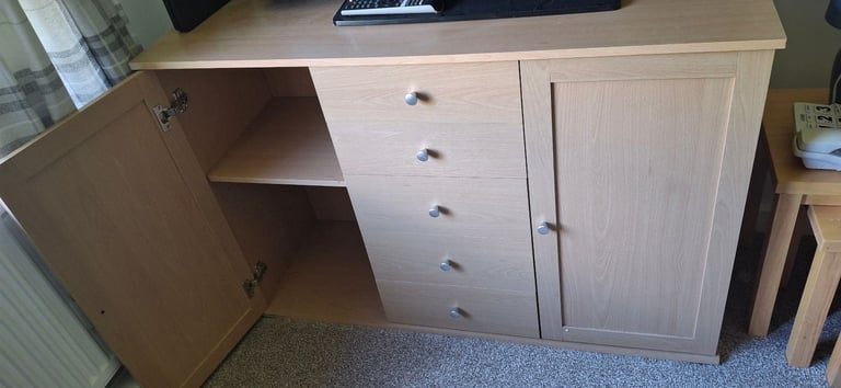 Wood look sideboard