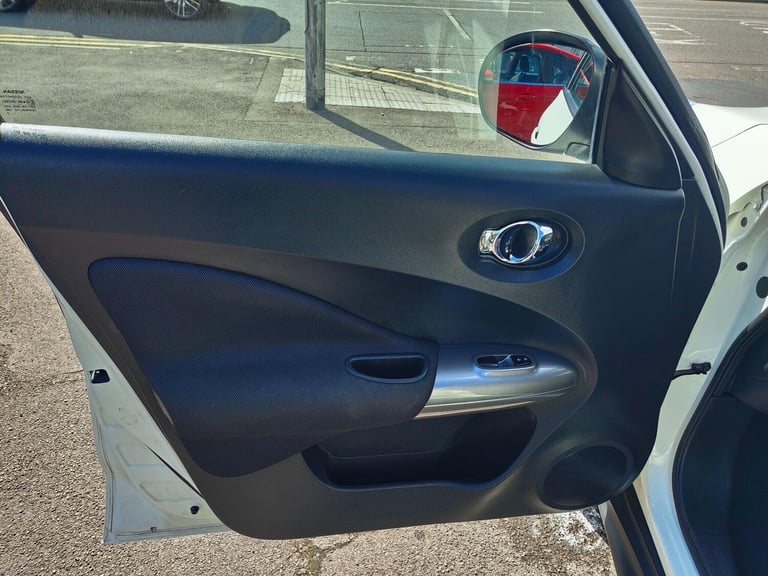 2012 Nissan Juke 1.6 Tekna CVT Euro 5 5dr HATCHBACK Petrol Automatic