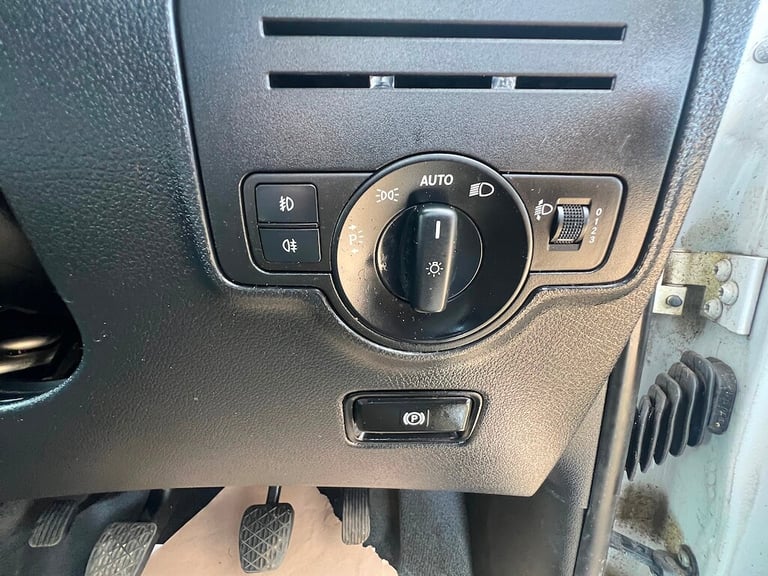 2021 Mercedes-Benz Vito 1.7 114 CDI Progressive Panel Van 5dr Diesel Manual FWD L2 Euro 6 (s/s) (...