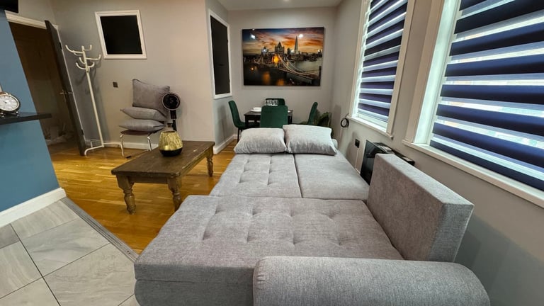 SPACIOUS 1-BEDROOMFLAT FOR RENT - GREENWICH Some bills included
