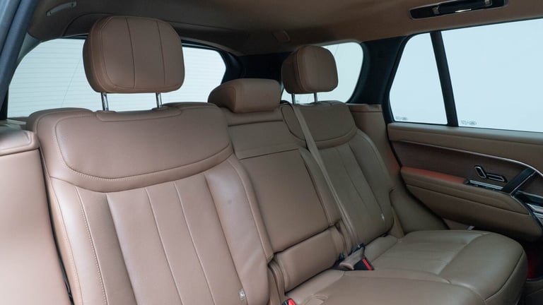 2024 Land Rover Range Rover (74 Reg) 3.0 D300 SE Estate DIESEL/MHEV Automatic