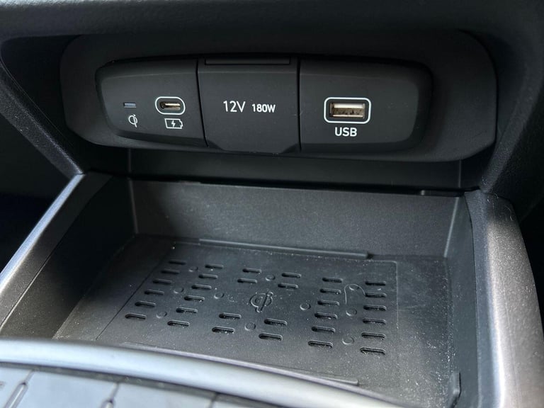 2024 Hyundai i10 1.0 Premium Hatchback 5dr Petrol Auto Euro 6 (s/s) (63 ps) Hatchback PETROL Auto...