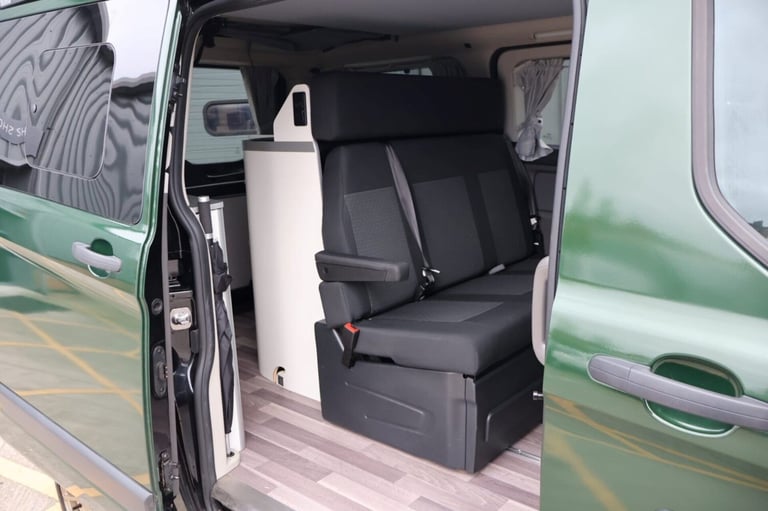 2022 Ford Transit Custom 2022 320 NUGGET Auto  ST styling 4 berth 185 BHP END KITCHEN FACTORY NUG...