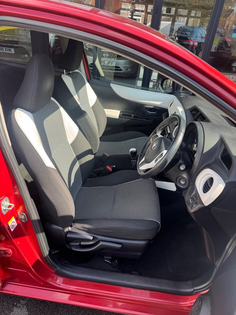 2013 Toyota Yaris 1.33 Dual VVT-i Trend Euro 5 5dr HATCHBACK Petrol Manual