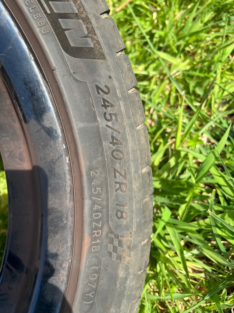 Mercedes benz wheels with tyres