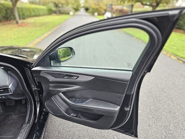 2021 Jaguar XE D200 MHEV R-Dynamic SE Saloon Diesel Automatic