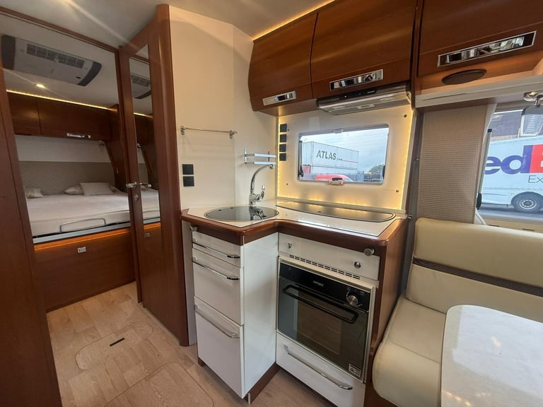 2017 Rapido 8096DF 4 BERTH A CLASS MOTORHOME 55THI ANNVERSARY MODEL * 1 OWNER