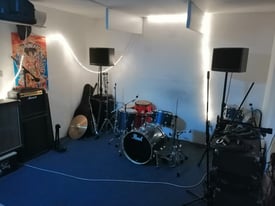  Music Rehearsal Room share in Manor House - Band/drummers/musicians wanted